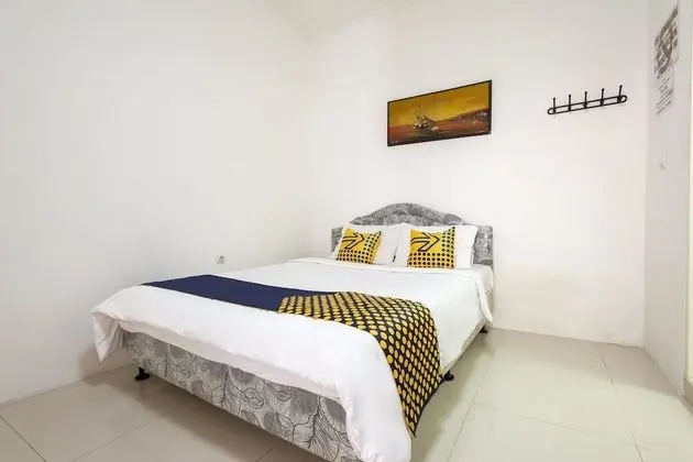 SPOT ON 3961 Fico's Residence Syariah - Öne Çıkan Resim
