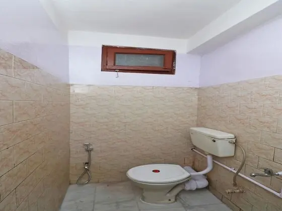 SPOT ON 41656 Hotel Maruti - Banyo Tipleri