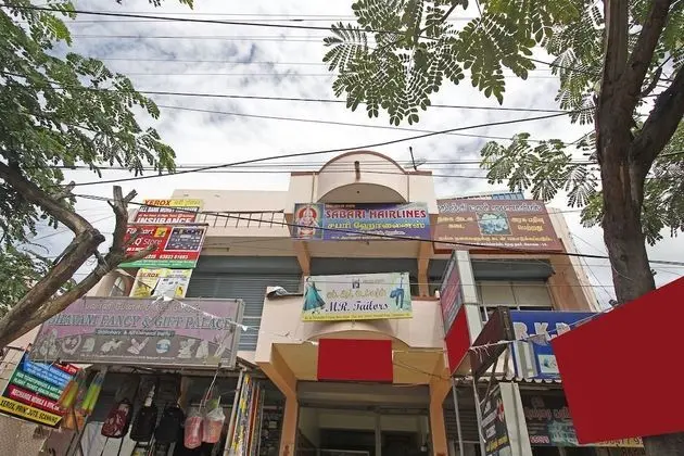 SPOT ON 43677 Rkp Residency