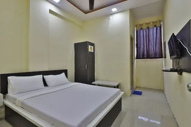 SPOT ON 44781 Hotel Shine Stay