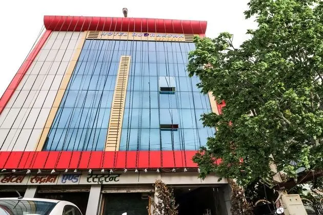 SPOT ON 47191 Hotel Rudraksh Residency - Dış Mekan