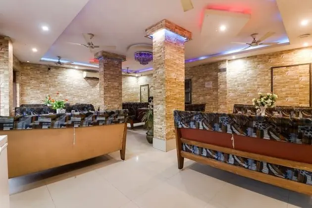 SPOT ON 47191 Hotel Rudraksh Residency - Yerinde Yemek