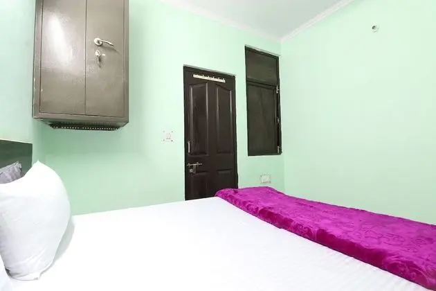 SPOT ON 47243 Aadharshila Guest House - Oda