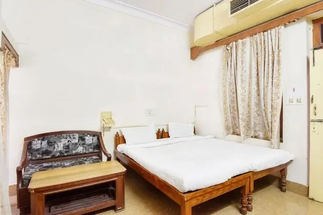 SPOT ON 47388 Dutta Guest House