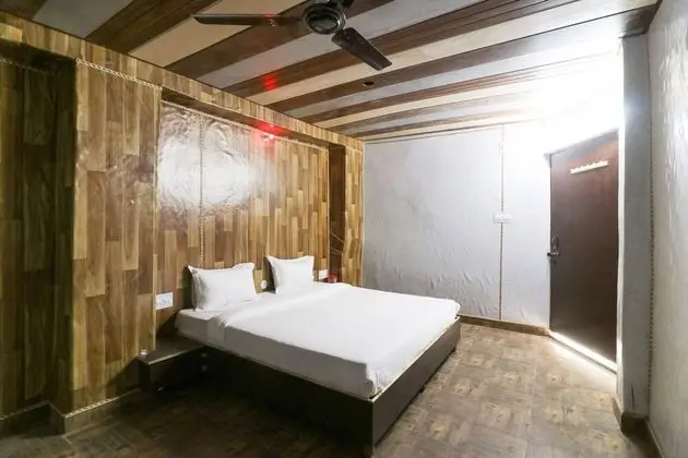 SPOT ON 49126 Silent Valley Appartments