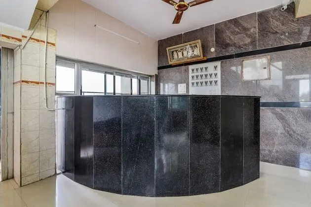 SPOT ON 49347 Jayalakshmi Residency Lodge - Lobi
