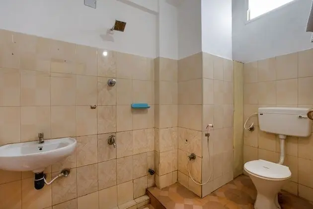 SPOT ON 49545 Sangamam Tourist Home - Banyo Tipleri