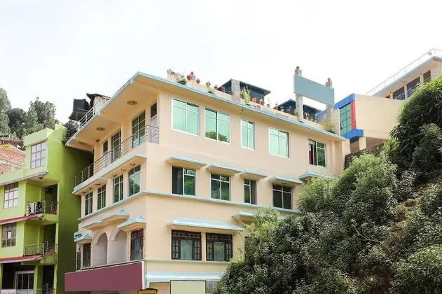 SPOT ON 541 Apee Guest House - Dış Mekan