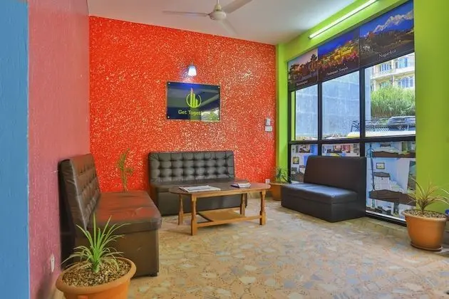 SPOT ON 572 Hotel Get Together