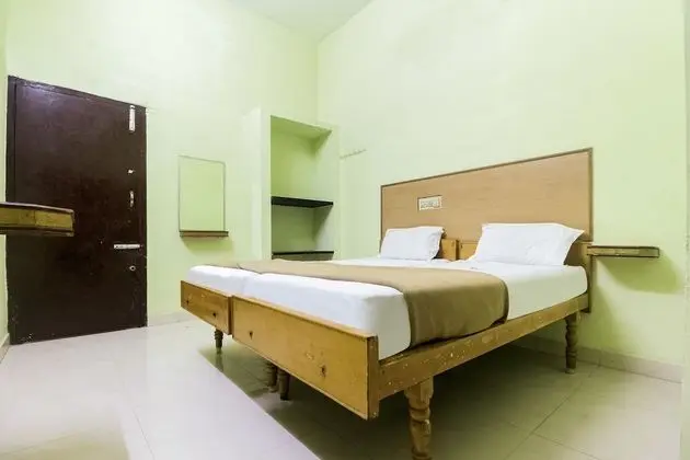 SPOT ON 61149 Hotel Sivanthi
