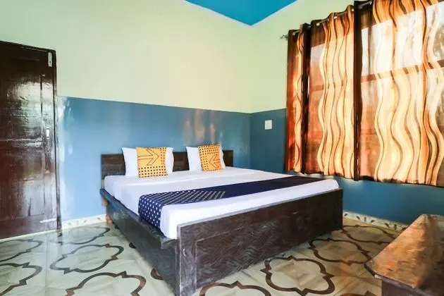 SPOT ON 61705 Hotel Rose Star