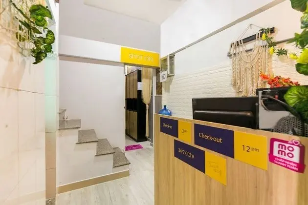 SPOT ON 748 Amber Hostel - Lobi