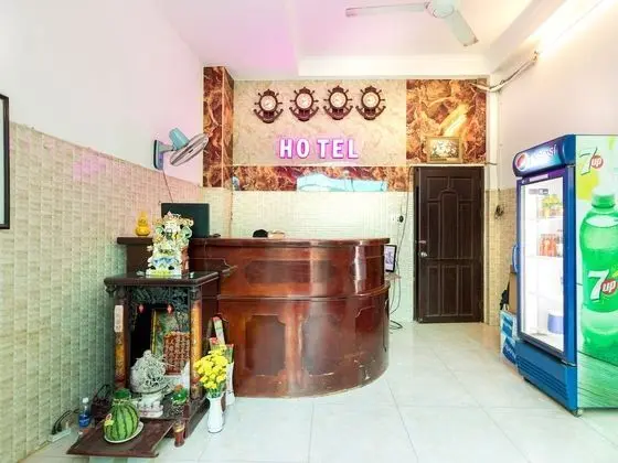 SPOT ON 848 Huong Hotel - Lobi