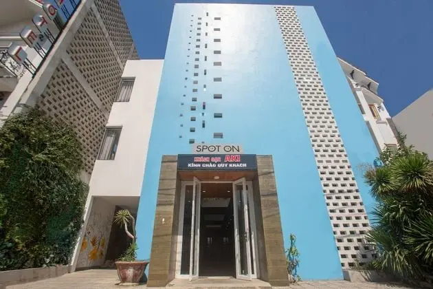 SPOT ON 891 Aki Hotel - Dış Mekan