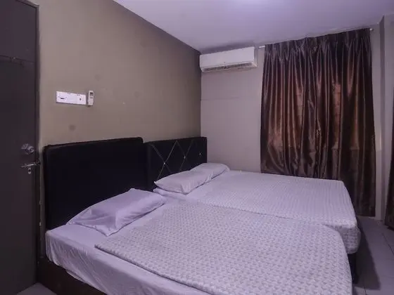 SPOT ON 89630 Hilltop Room
