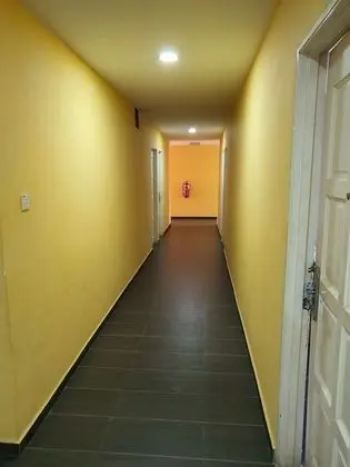 SPOT ON 89801 Sweet Home Hotel Sabak Bernam - İç Mekan