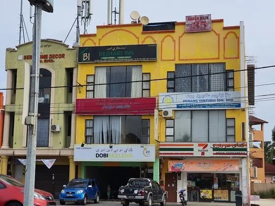 SPOT ON 89920 Muwaffaq Inn