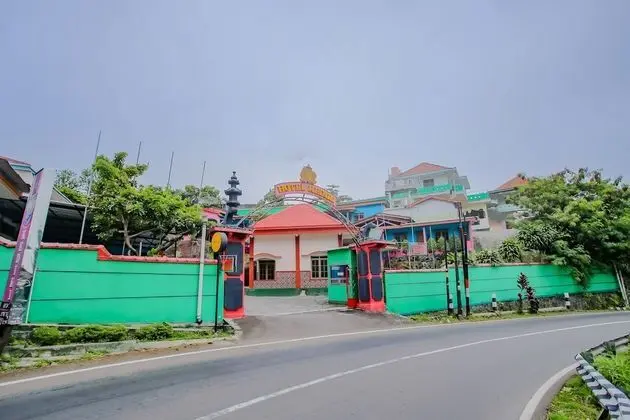 SPOT ON 90100 Hotel Kediri Bandungan