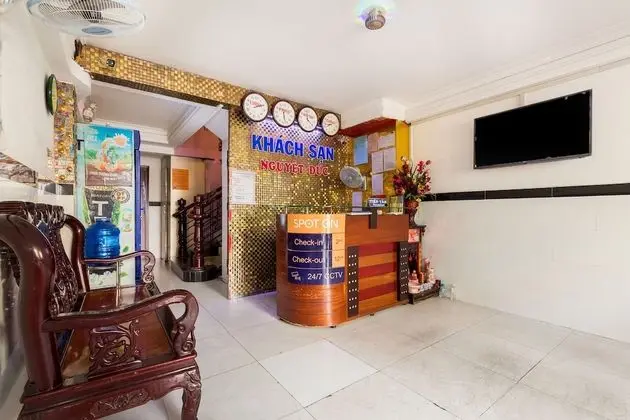SPOT ON 905 Nguyet Duc Hotel - Lobi