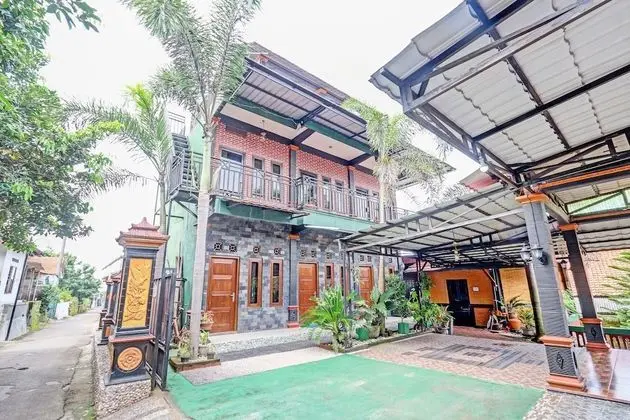 SPOT ON 91337 Pandu Homestay Klaten - Dış Mekan