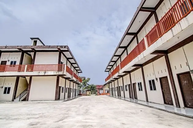 SPOT ON 91699 Homestay Hj Lela Syariah