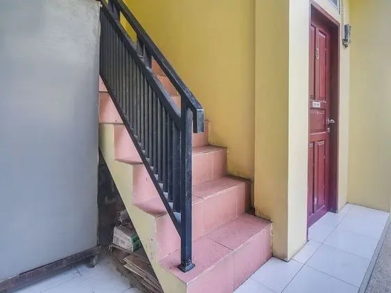 SPOT ON 92000 3m Kost Dan Homestay - İç Mekan