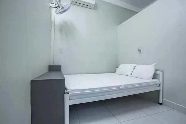 SPOT ON 957 Hue Corner Hostel - Oda