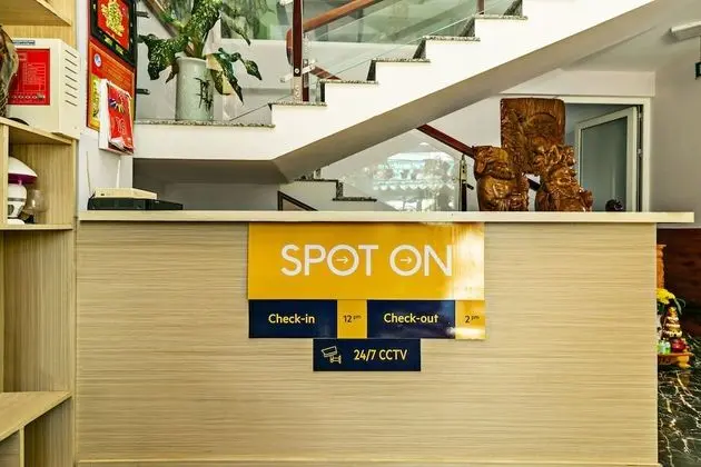 SPOT ON 979 Phuong Sa Motel - Lobi
