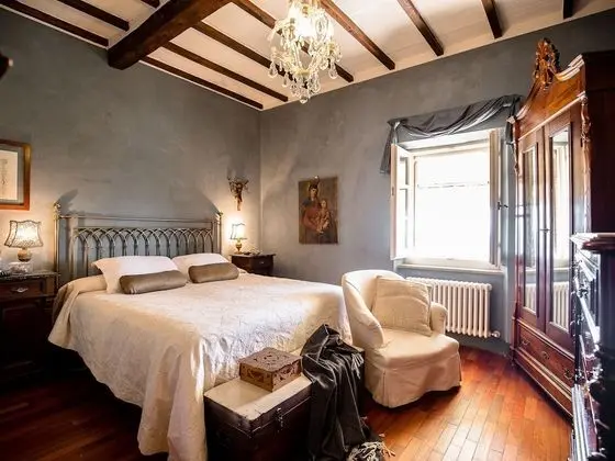Sprawling Villa With Swimming Pool in Cortona Tuscany