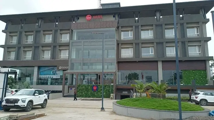 Spree Hotel Aurangabad - 1