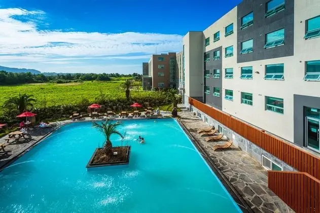 Spring and Autumn Hotel & Resort - Havuz