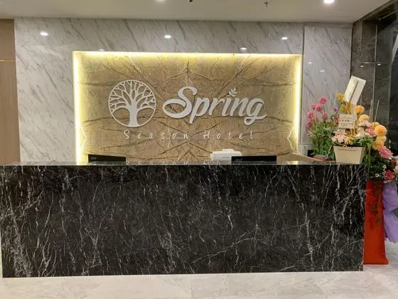 SPRING SEASON HOTEL - Lobi