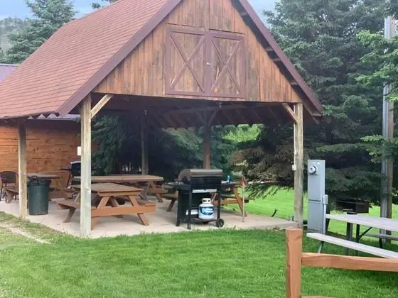 Springcreek Inn - Dış Mekanlar