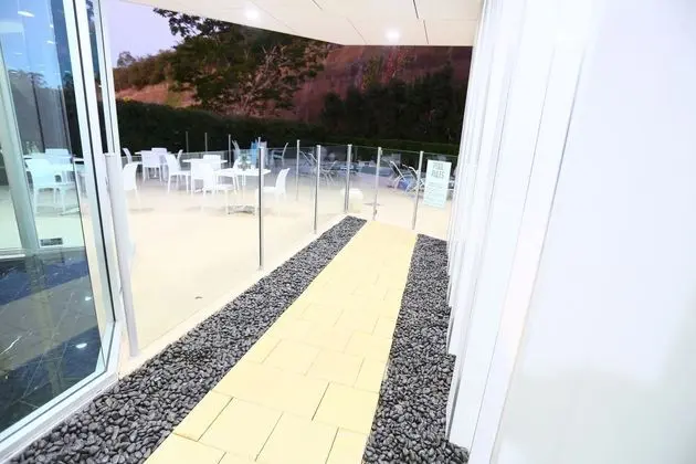 SPRINGFIELD LAKES HOTEL - Dış Mekan