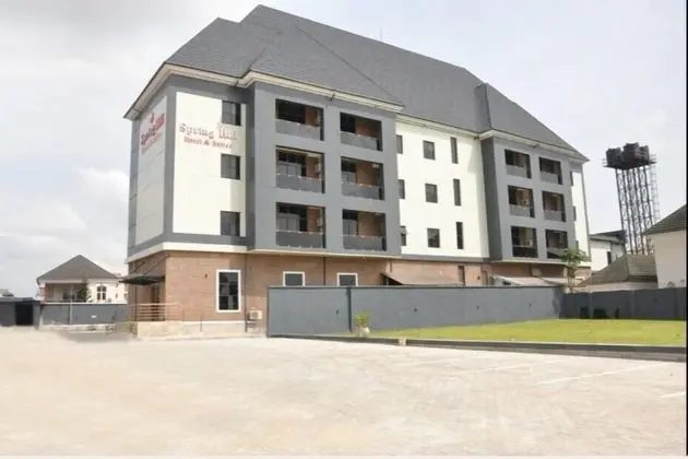 SpringHill Hotel & Suites