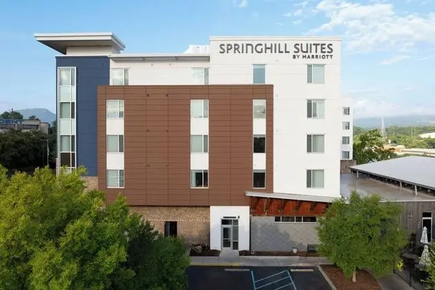 SpringHill Suites Chattanooga Downtown/Cameron Har - Dış Mekan