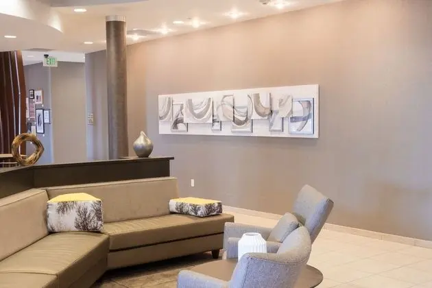 SpringHill Suites Dallas Lewisville - Lobi