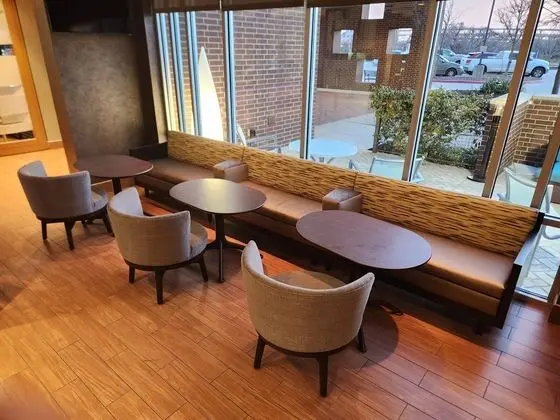 SpringHill Suites Dallas Lewisville - Lobi