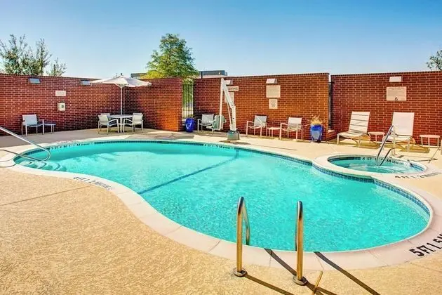 SpringHill Suites Dallas Richardson/Plano - Havuz