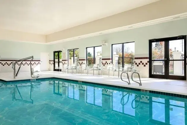 SpringHill Suites Denver North/Westminster - Havuz