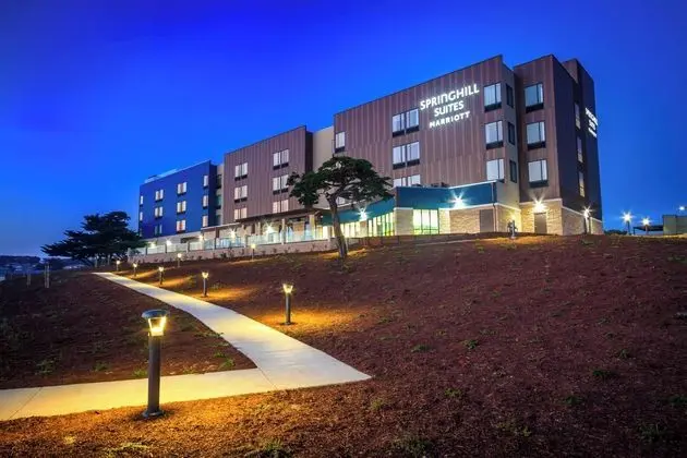SpringHill Suites The Dunes On Monterey Bay