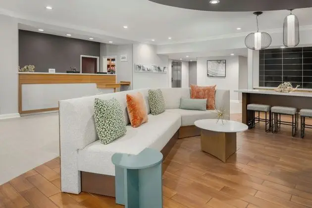 SpringHill Suites Herndon Reston - Lobi