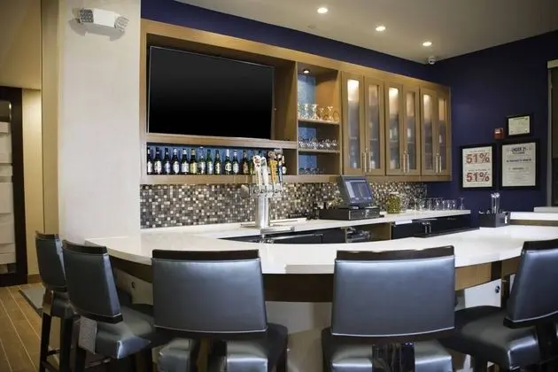 Springhill Suites Houston Westchase - Yerinde Yemek