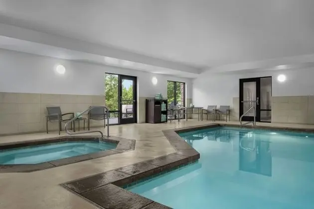 SpringHill Suites Lehi at Thanksgiving Point - Havuz