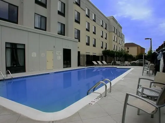SpringHill Suites by Marriott Birmingham Colonnade - Havuz