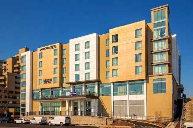 SpringHill Suites by Marriott Boston Logan Airport Revere Beach - Dış Mekan