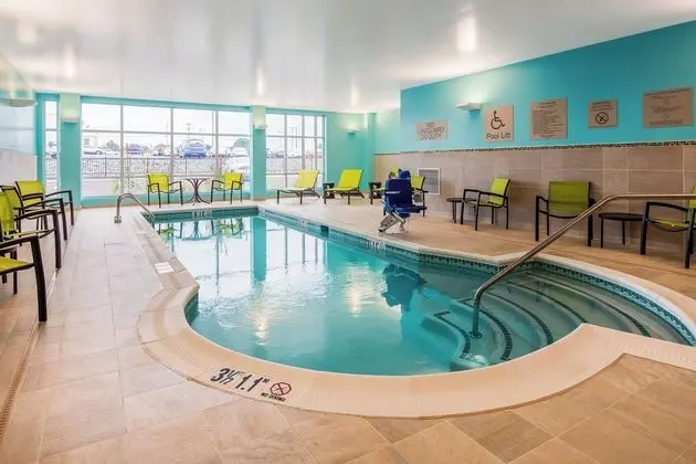 Springhill Suites by Marriott Chambersburg - Havuz