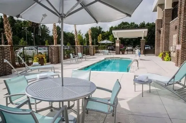 Springhill Suites by Marriott Charleston Mount Pleasant - Havuz