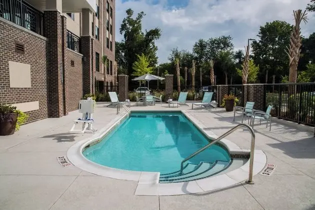 Springhill Suites by Marriott Charleston Mount Pleasant - Havuz