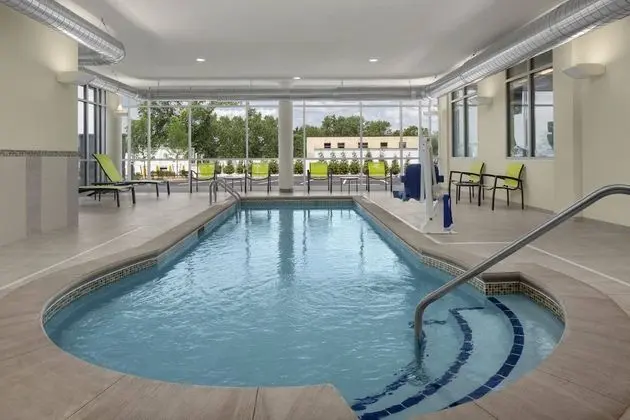 SpringHill Suites by Marriott East Rutherford Meadowlands/Carlstadt - Havuz